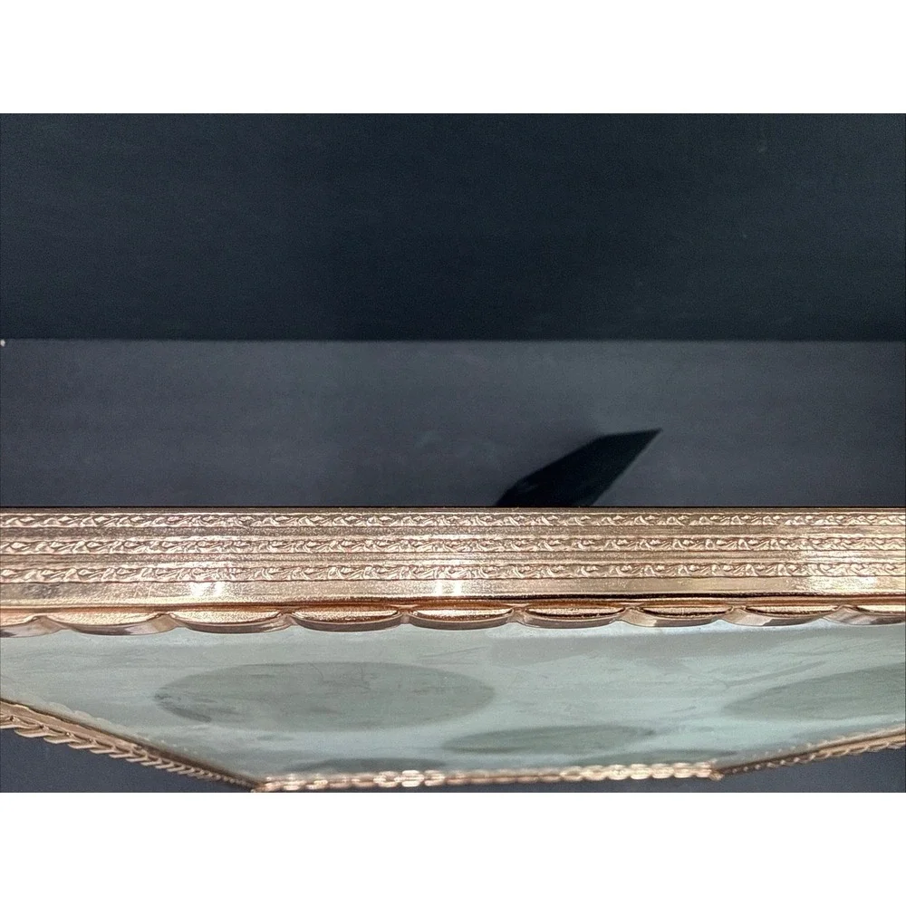 Vintage MCM Collage Picture Frame  10 x 8 Goldtone Ornate Metal‎ Oval